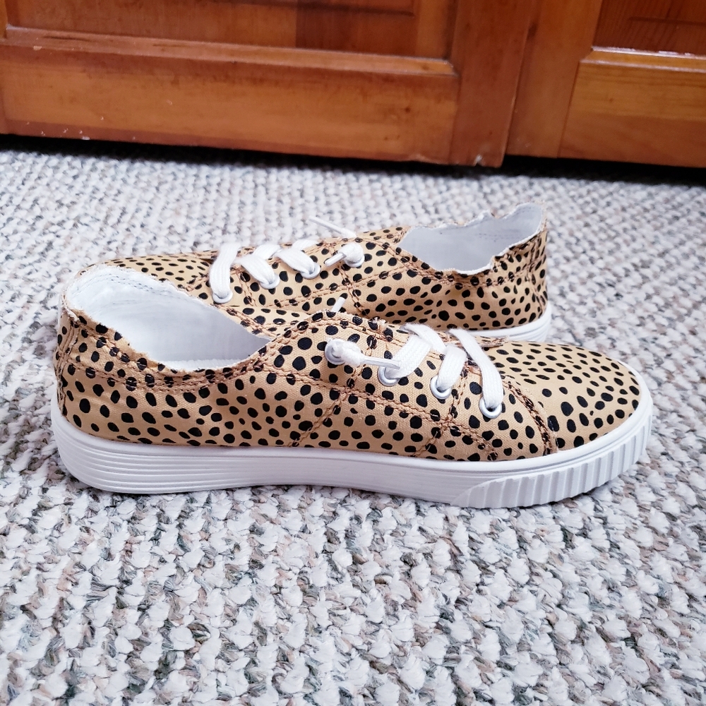 Madden Girl Sneaker - Picture 3 of 6